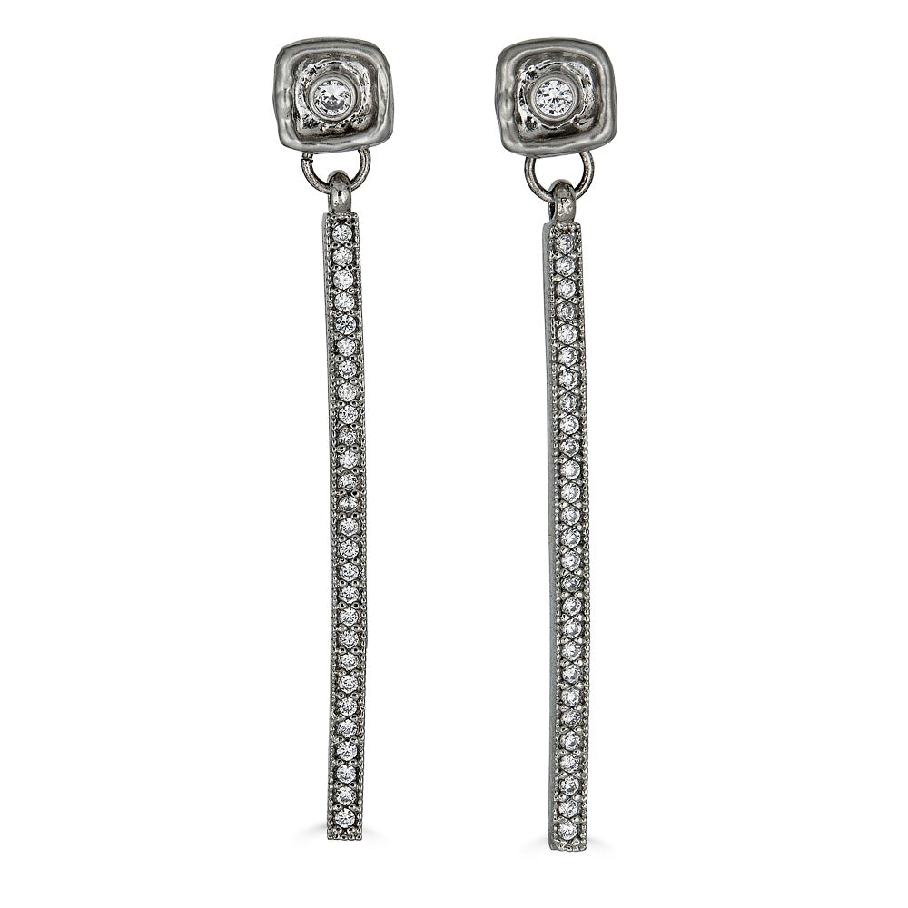 a silver bar dangle earring